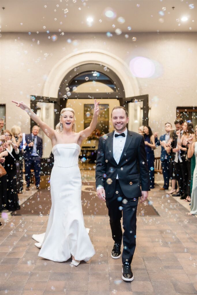 A wedding at the Country Club of Orlando by Orlando wedding photographer Angelika Krug photo & Film