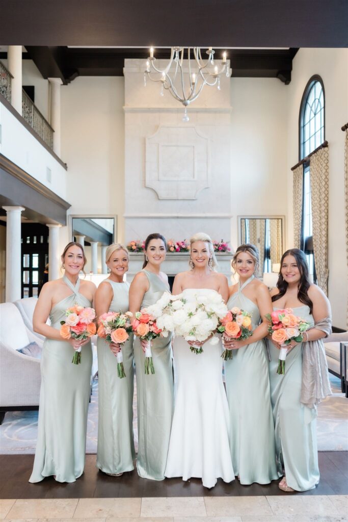 A wedding at the Country Club of Orlando by Orlando wedding photographer Angelika Krug photo & Film