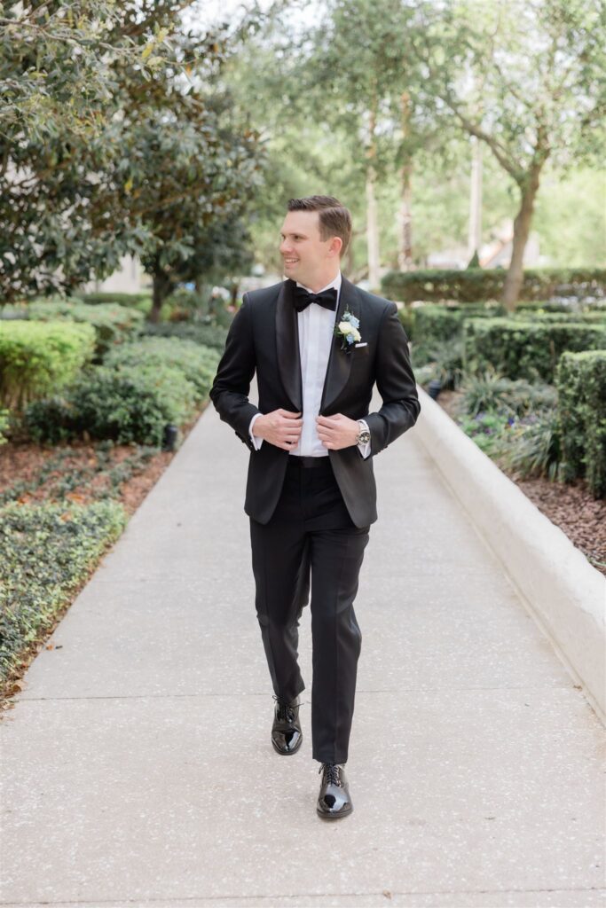 A wedding at the Alfond Inn captured by Orlando wedding photographer, Angelika Krug Photo & Film.