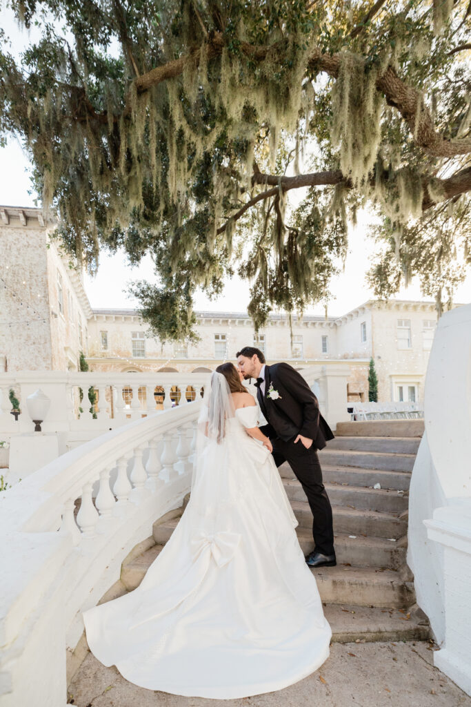 Wedding portrait at Bella Cosa Lakeside by Angelika Krug Photo & Film a Florida wedding photographer.