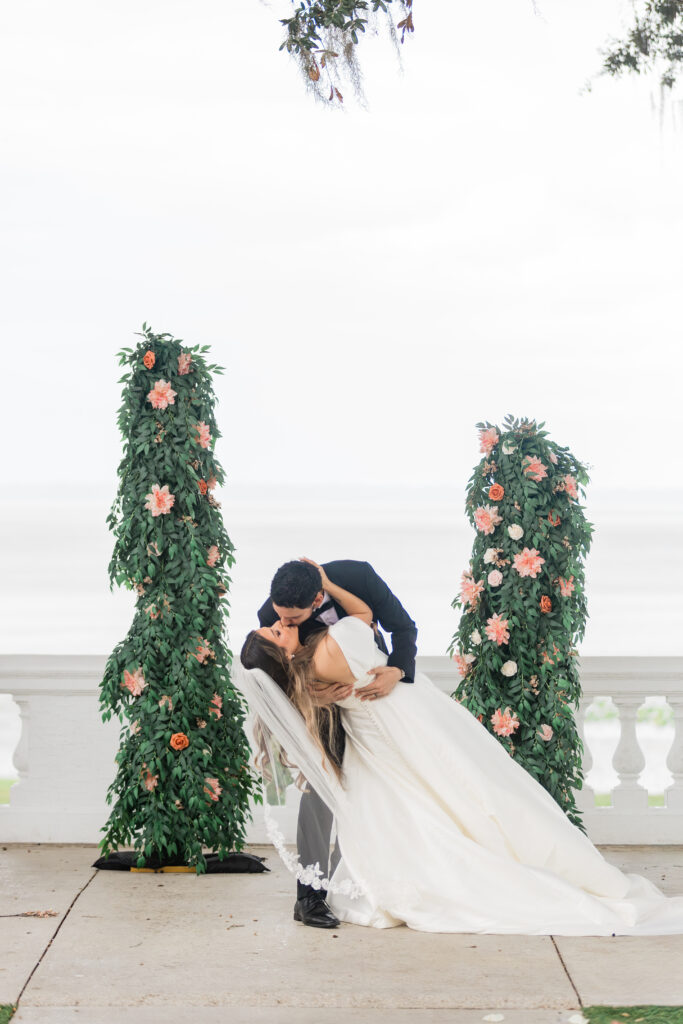 Wedding portrait at Bella Cosa Lakeside by Angelika Krug Photo & Film a Florida wedding photographer.
